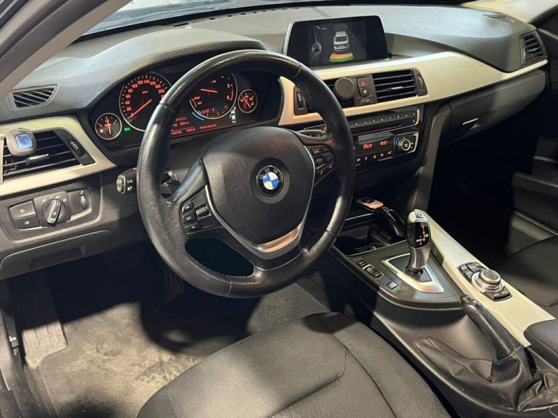 B.M.W. SERIE 3 318D 2.0 150CH LOUNGE (F30) 