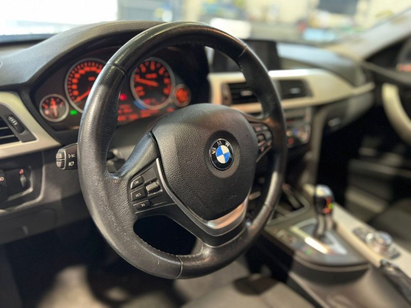 B.M.W. SERIE 3 318D 2.0 150CH LOUNGE (F30) 