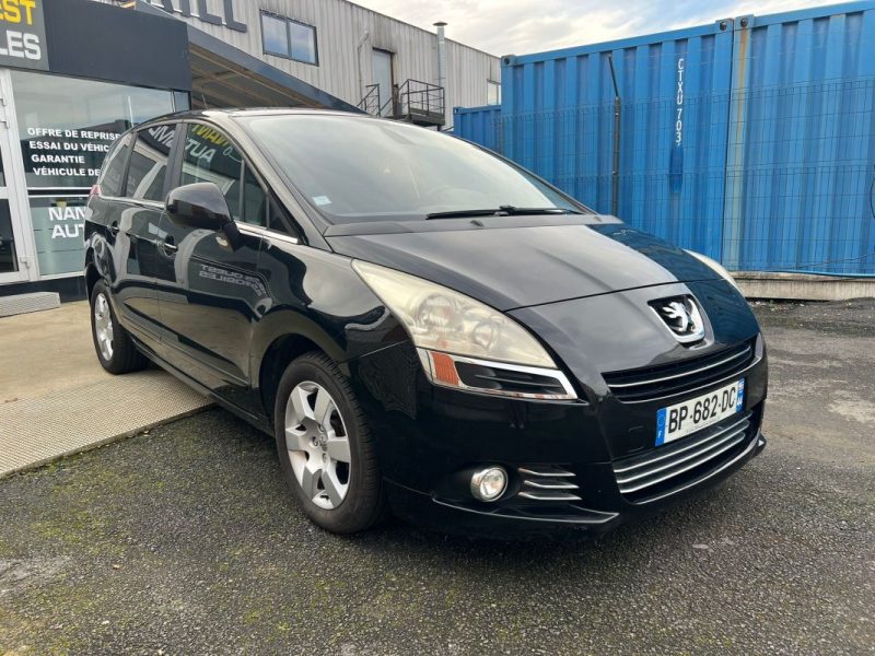 PEUGEOT 5008 1.6 HDI 112CV PREMIUM 7 PLACES