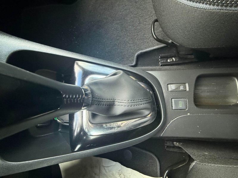 RENAULT CAPTUR BOITE AUTOMATIQUE EDC 1.2I - 16V TURBO TCE 120CV  2014