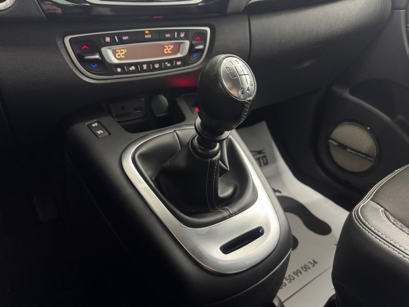 RENAULT SCENICIII GARANTIE 12 MOIS 1.6 DCI 130ch ENERGY BOSE ECO² 1ERE MAIN HISTORIQUE COMPLET 🇨🇵 