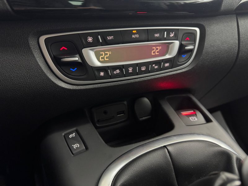 RENAULT SCENICIII GARANTIE 12 MOIS 1.6 DCI 130ch ENERGY BOSE ECO² 1ERE MAIN HISTORIQUE COMPLET 🇨🇵 