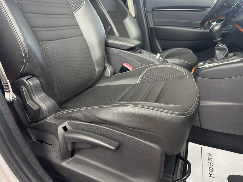 RENAULT SCENICIII GARANTIE 12 MOIS 1.6 DCI 130ch ENERGY BOSE ECO² 1ERE MAIN HISTORIQUE COMPLET 🇨🇵 