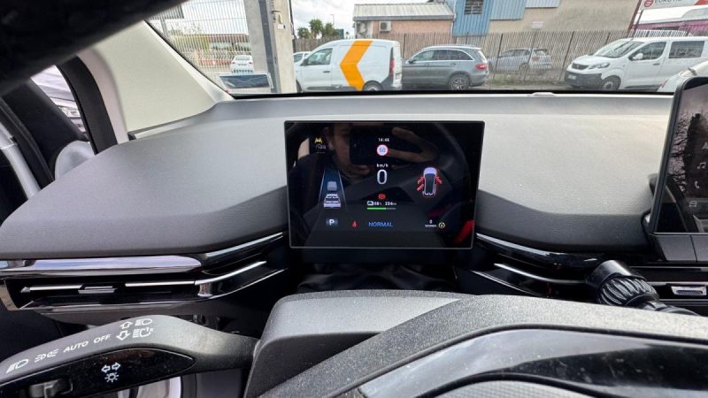 MG4 LUXURY204ch 2025