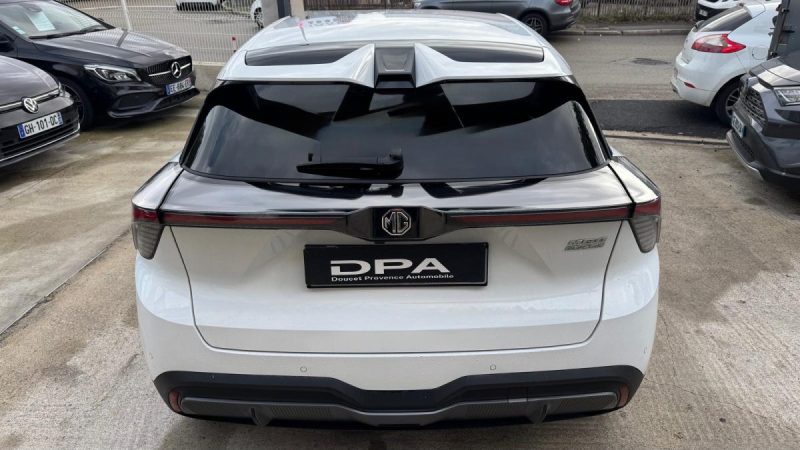 MG4 LUXURY204ch 2025