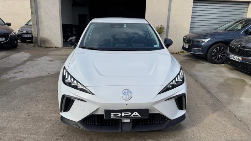 MG4 LUXURY204ch 2025