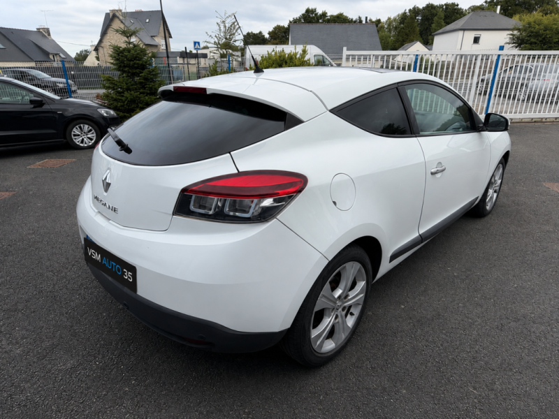 RENAULT MEGANE III Coupé 1.5 dCi 110ch Dynamique BVM6 Garantie