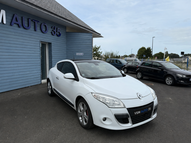 RENAULT MEGANE III Coupé 1.5 dCi 110ch Dynamique BVM6 Garantie