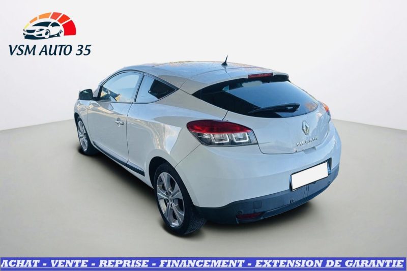 RENAULT MEGANE III Coupé 1.5 dCi 110ch Dynamique BVM6 Garantie