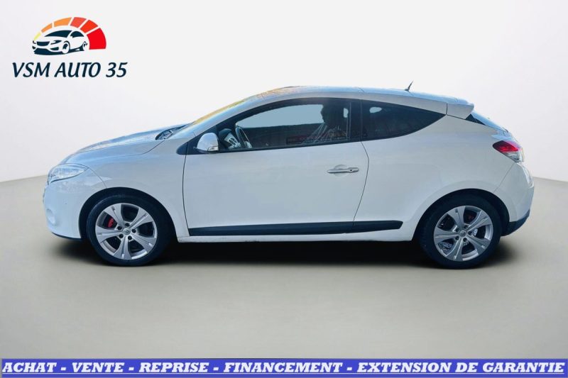 RENAULT MEGANE III Coupé 1.5 dCi 110ch Dynamique BVM6 Garantie