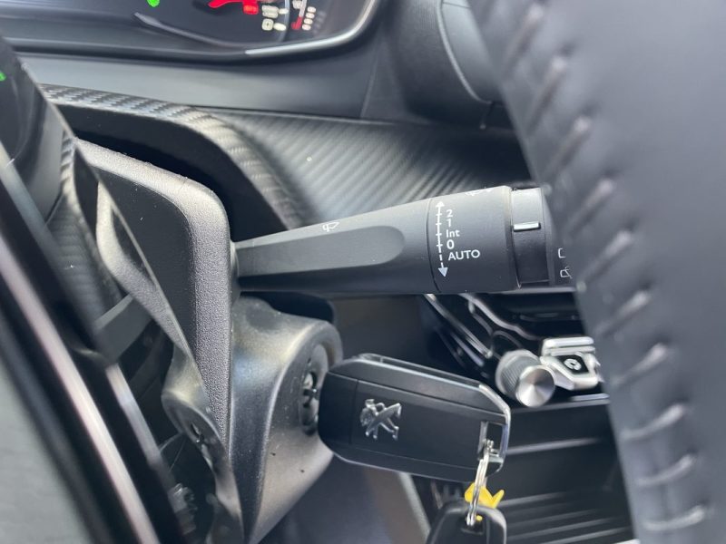 PEUGEOT 2008 II 1.2 L  100CH  STYLE  GARANTIE 3/12 MOIS 2022