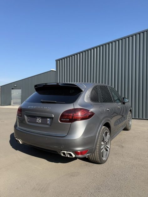 PORSCHE CAYENNE FULL OPTION