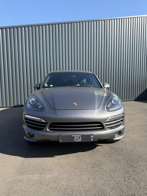 PORSCHE CAYENNE FULL OPTION