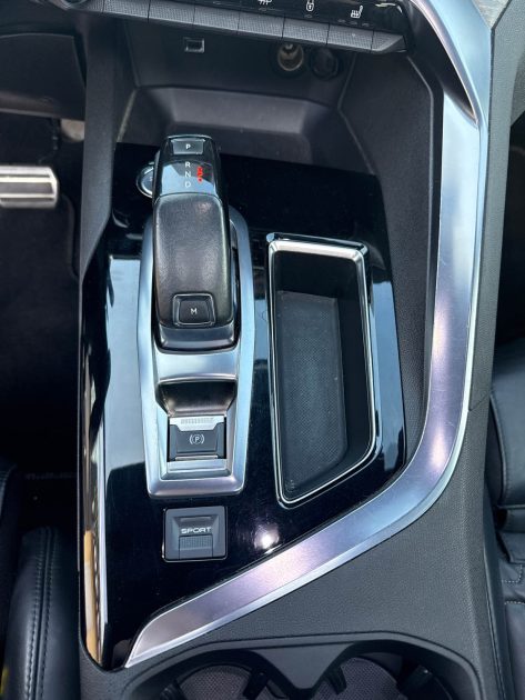 PEUGEOT 3008 II 2.0 BLUEHDI 180CH GT S&S EAT6 2017