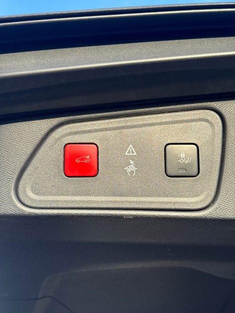 PEUGEOT 3008 II 2.0 BLUEHDI 180CH GT S&S EAT6 2017