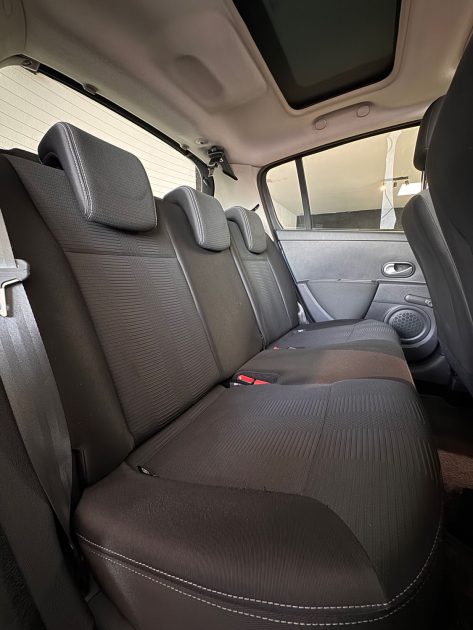 Renault Clio III 1.2 75ch – 83 000 km – Toit ouvrant – Garantie 12 mois - Excellent état 