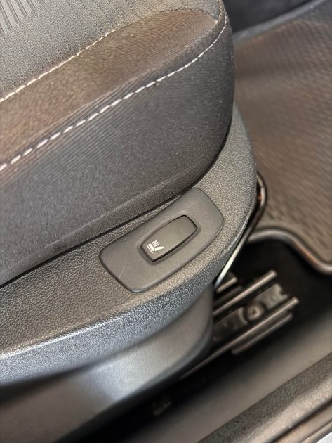 Renault Clio III 1.2 75ch – 83 000 km – Toit ouvrant – Garantie 12 mois - Excellent état 