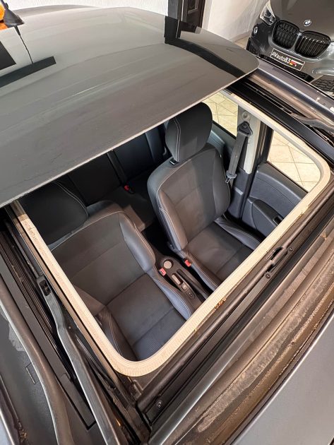 Renault Clio III 1.2 75ch – 83 000 km – Toit ouvrant – Garantie 12 mois - Excellent état 