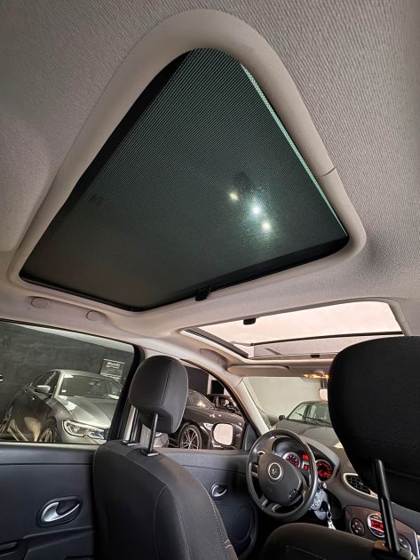 Renault Clio III 1.2 75ch – 83 000 km – Toit ouvrant – Garantie 12 mois - Excellent état 