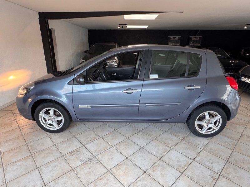 Renault Clio III 1.2 75ch – 83 000 km – Toit ouvrant – Garantie 12 mois - Excellent état 