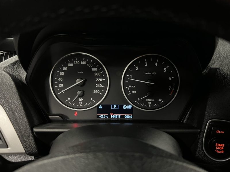 BMW SERIE 1 F20 PHASE 2 LCI 118i 1.6 TURBO 136 Cv BOITE AUTOMATIQUE 5 PORTES - GARANTIE 1 AN