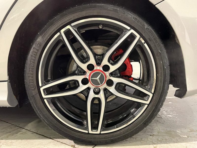 MERCEDES CLASSE A 160 FASCINATION AMG 7G-DCT *** DÉTECTEUR D'ANGLE MORT / CUIR ALCANTARA ***