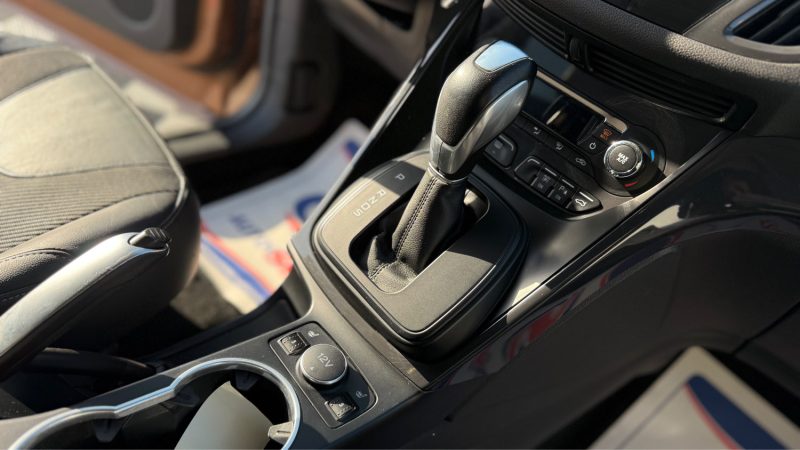 FORD KUGA 2.0 TDCI 140CH FAP TREND 4X4 POWERSHIFT 2014