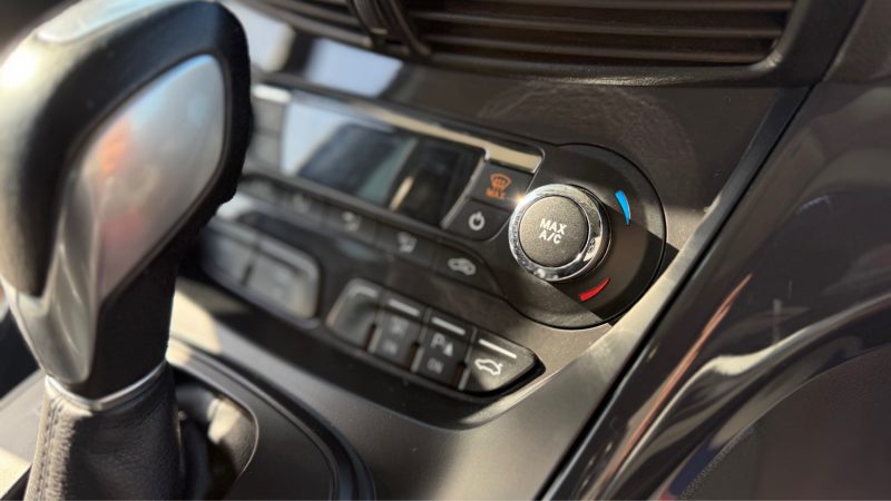 FORD KUGA 2.0 TDCI 140CH FAP TREND 4X4 POWERSHIFT 2014