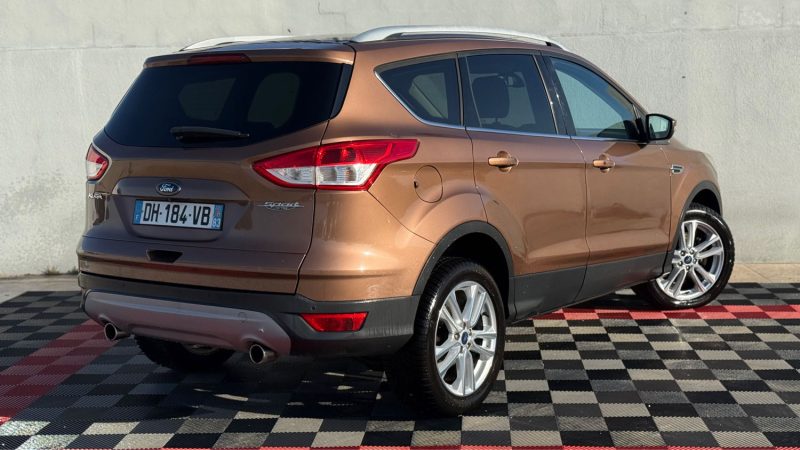 FORD KUGA 2.0 TDCI 140CH FAP TREND 4X4 POWERSHIFT 2014