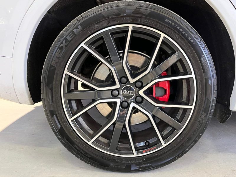 AUDI Q5 SPORTBACK 55 TFSI E 367CH S-LINE QUATTRO S TRONIC 7