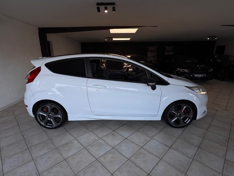 Ford Fiesta ST 1.6 Ecoboost 182ch – 2016 – Garantie 12 mois – Excellent état - Distribution neuf 