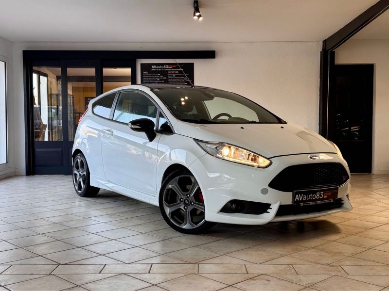 Ford Fiesta ST 1.6 182ch – 2016 – Garantie 12 mois  – Excellent état - Distribution neuf 