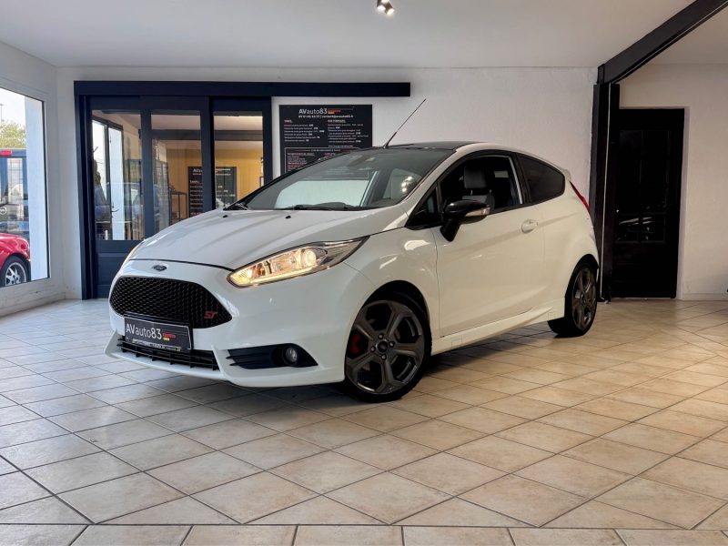 Ford Fiesta ST 1.6 182ch – 2016 – Garantie 12 mois  – Excellent état - Distribution neuf 