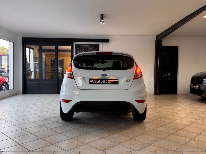 Ford Fiesta ST 1.6 182ch – 2016 – Garantie 12 mois  – Excellent état - Distribution neuf 
