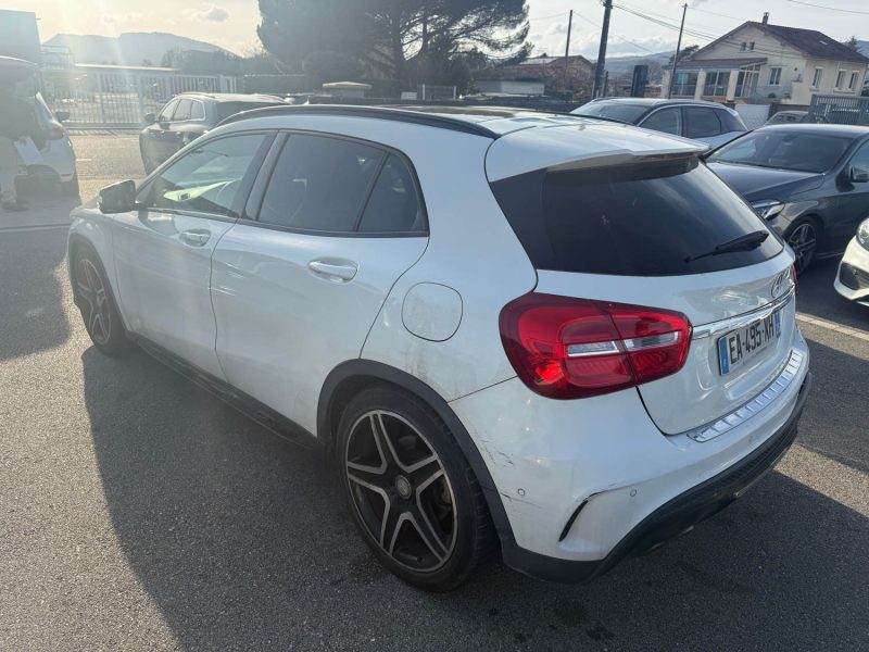 MERCEDES GLA 200D 136CH 4-MATIC FASCINATION AMG 7G-DCT GARANTIE 