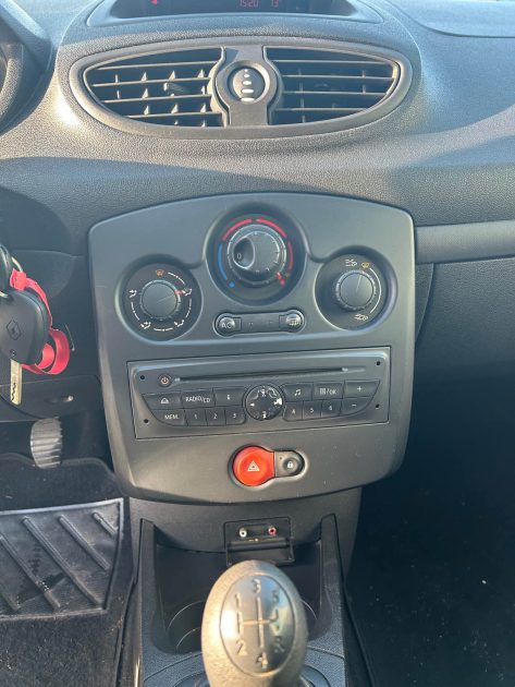 RENAULT CLIO 3 1.2 75CH EXPRESSION