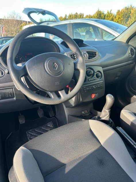 RENAULT CLIO 3 1.2 75CH EXPRESSION