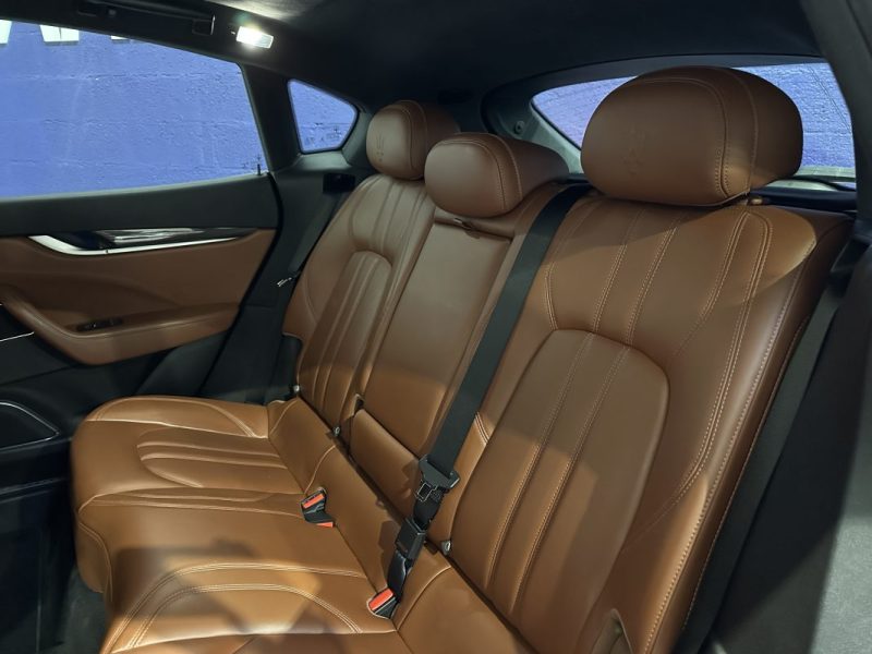 MASERATI LEVANTE 3.0 V6 275ch Diesel / GRANLUSSO / SUIVI COMPLET