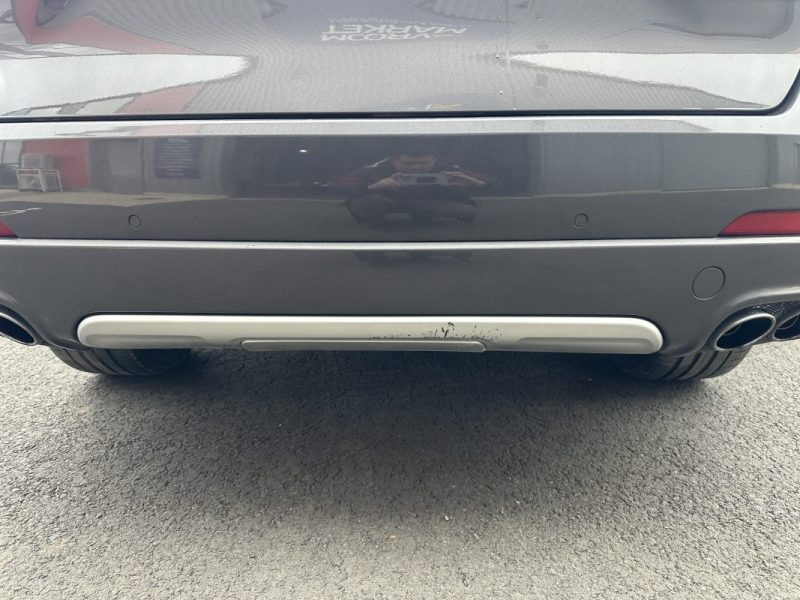 MASERATI LEVANTE 3.0 V6 275ch Diesel / GRANLUSSO / SUIVI COMPLET