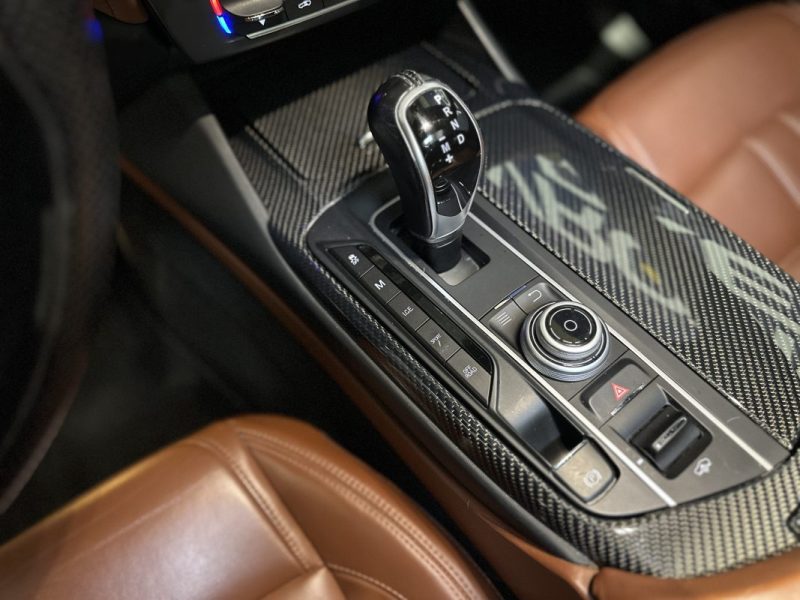 MASERATI LEVANTE 3.0 V6 275ch Diesel / GRANLUSSO / SUIVI COMPLET