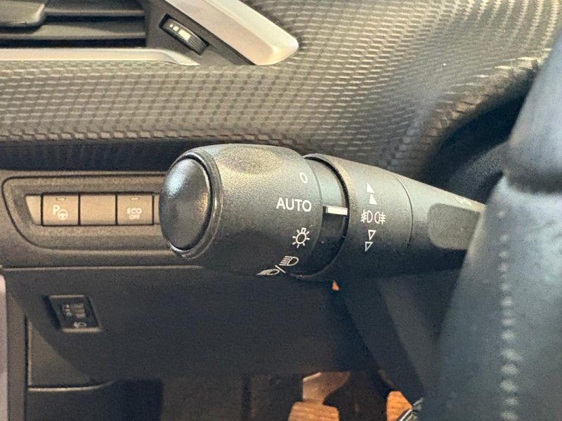 Peugeot 2008 1.6 HDi 114ch 4x4  Finition Allure ✨ Distribution neuve 🔧 Reprise 🔄 Garantie 🛡️