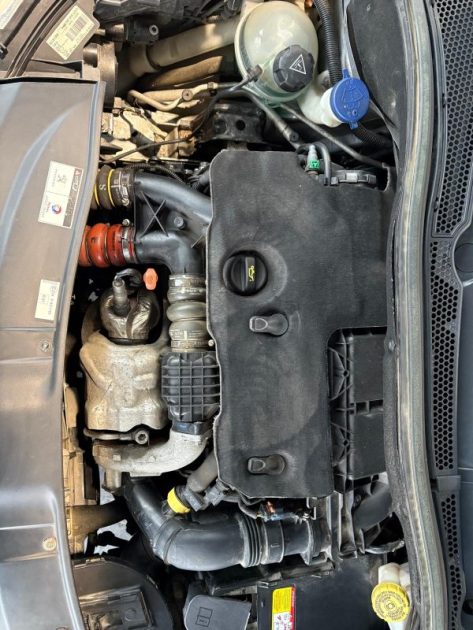 Peugeot 2008 1.6 HDi 114ch 4x4  Finition Allure ✨ Distribution neuve 🔧 Reprise 🔄 Garantie 🛡️