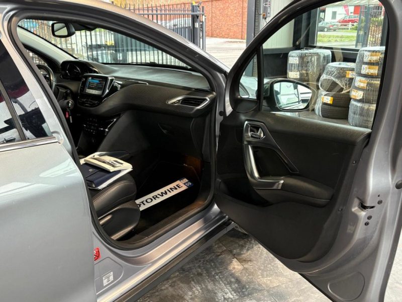 Peugeot 2008 1.6 HDi 114ch 4x4  Finition Allure ✨ Distribution neuve 🔧 Reprise 🔄 Garantie 🛡️