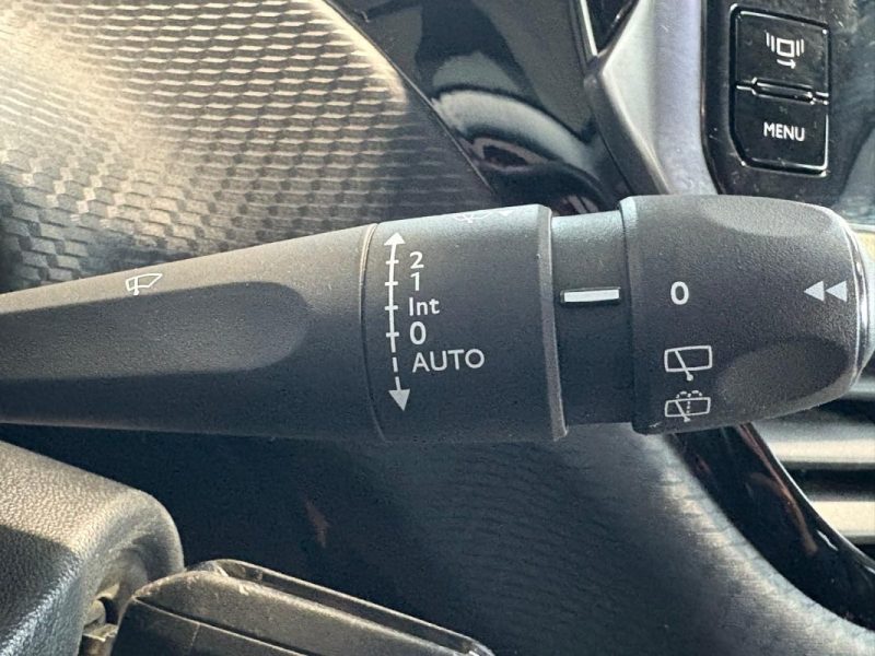Peugeot 2008 1.6 HDi 114ch 4x4  Finition Allure ✨ Distribution neuve 🔧 Reprise 🔄 Garantie 🛡️