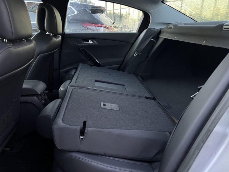 PEUGEOT 508 1.6 E HDI 115 Cv BOITE AUTOMATIQUE / ECRAN GPS CRIT AIR 2 - GARANTIE 1 AN