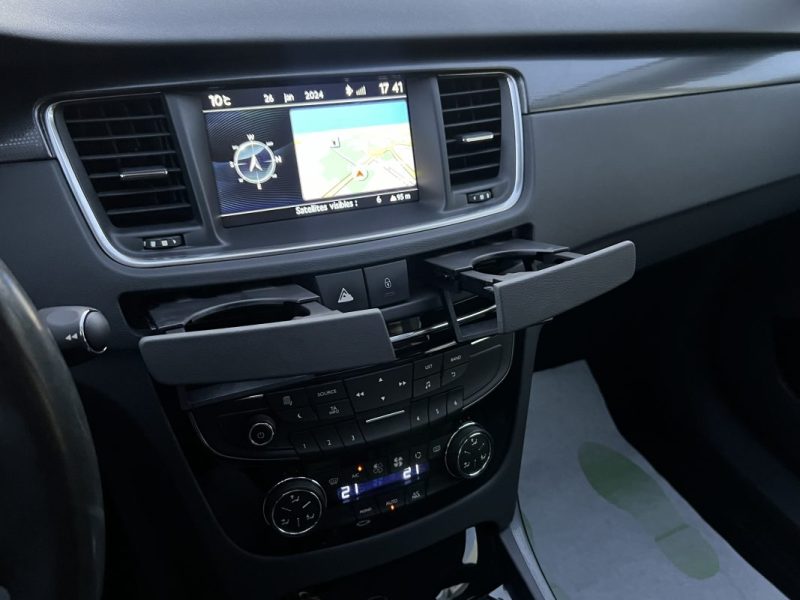 PEUGEOT 508 1.6 E HDI 115 Cv BOITE AUTOMATIQUE / ECRAN GPS CRIT AIR 2 - GARANTIE 1 AN