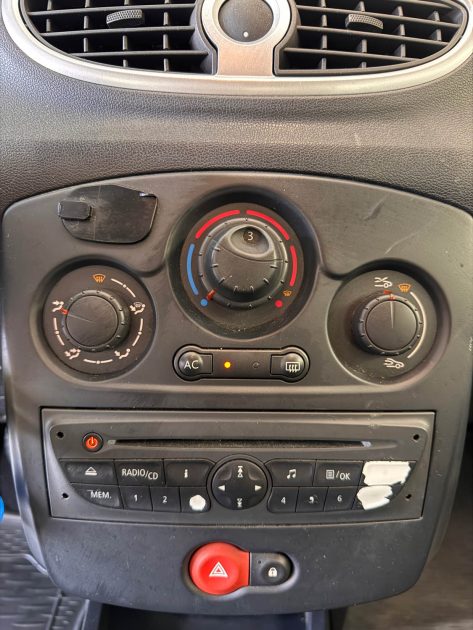 RENAULT CLIO III 1.2 - FAIBLE KILOMÉTRAGE - Garantie 12 mois - Kit distribution neuf 