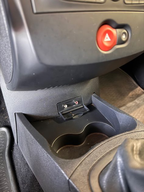 RENAULT CLIO III 1.2 - FAIBLE KILOMÉTRAGE - Garantie 12 mois - Kit distribution neuf 