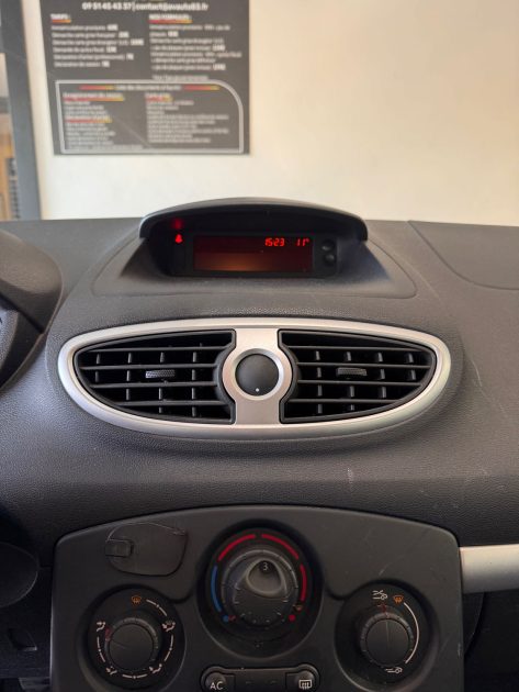 RENAULT CLIO III 1.2 - FAIBLE KILOMÉTRAGE - Garantie 12 mois - Kit distribution neuf 