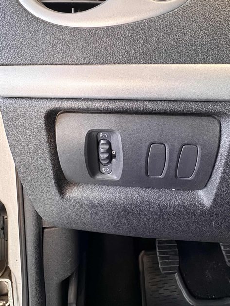 RENAULT CLIO III 1.2 - FAIBLE KILOMÉTRAGE - Garantie 12 mois - Kit distribution neuf 